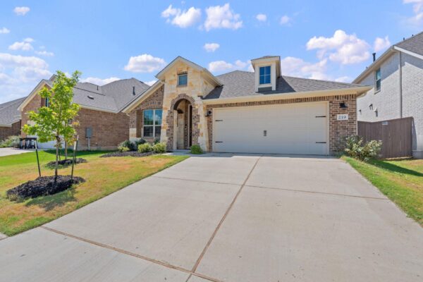 219 Golden Gate Ln, Kyle