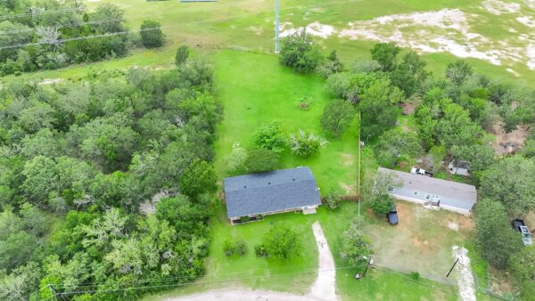 122 Blanket Flower Dr, Bastrop