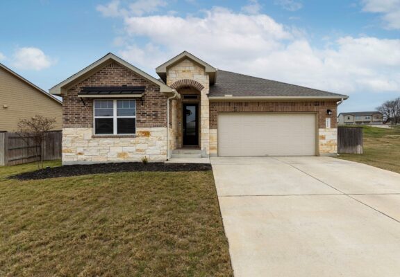 116 Joseph Hawkins Ln, Bastrop