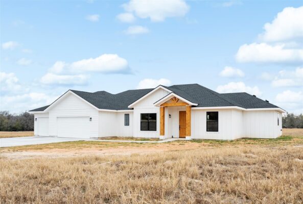 16544 Fm 112 None, Thrall
