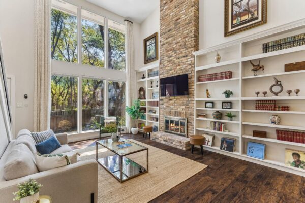 8305 Summer Place Dr, Austin