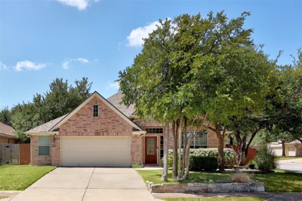 101 Arrowhead Trl, Cedar Park