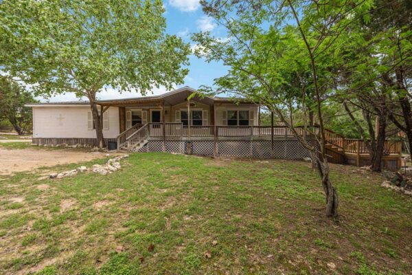 1820 Thousand Oaks Trl, Liberty Hill