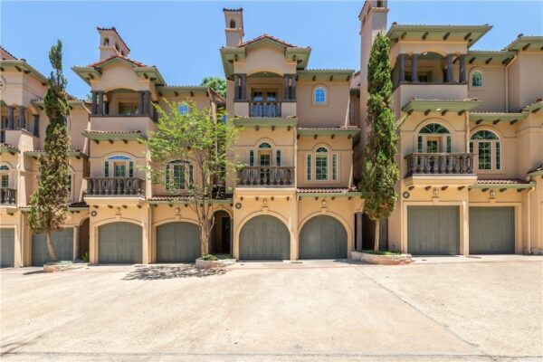 1529 Barton Springs Rd #12, Austin