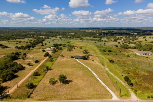 175 Bobs Trl, Bastrop