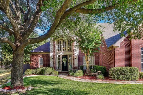 218 Champions Dr, Georgetown
