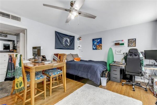 1000 W 26th St #109, Austin