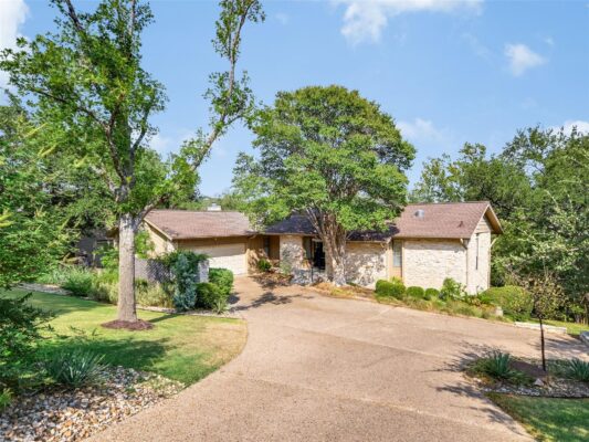 2207 Cypress Pt E, Austin