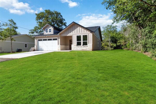 150 Palikea Ct, Bastrop