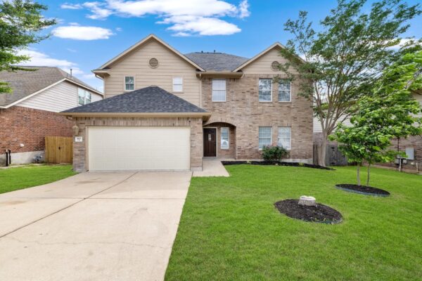403 Red Hawk Dr, Leander