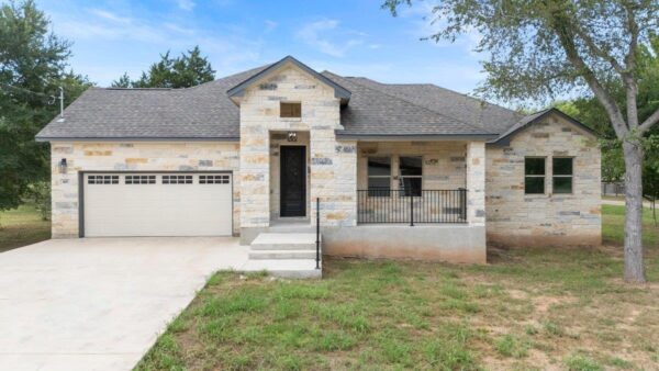 105 Haliimaile Ln, Bastrop