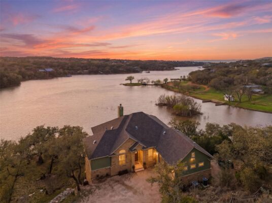 320 Park Ln, Burnet