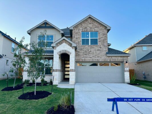 1913 Crooked Creek St, Leander