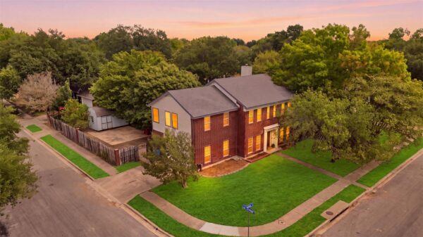 502 Cedar Ln, Pflugerville