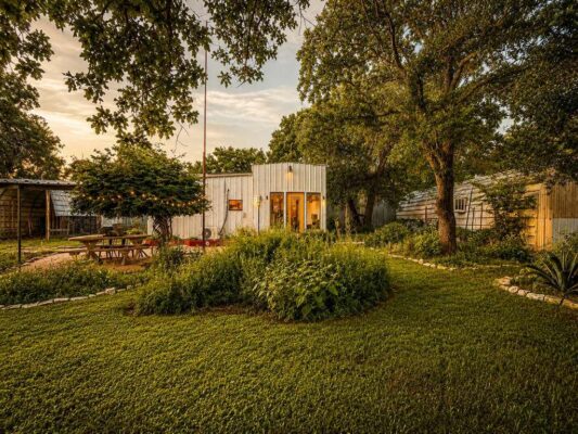 128 E Castlewood Dr, Marble Falls