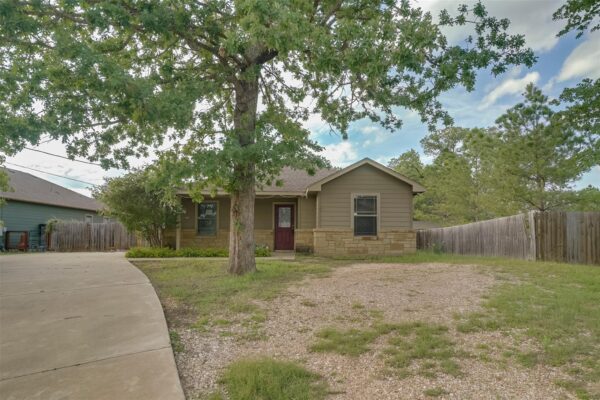 324 Kaanapali Ln, Bastrop