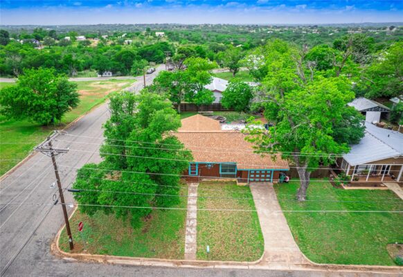 1207 Flag St, Llano