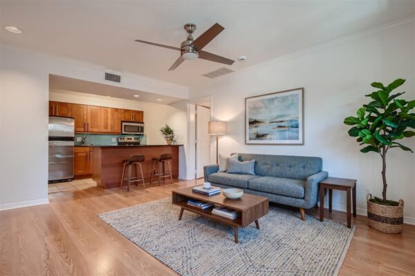 7685 Northcross Dr #323, Austin