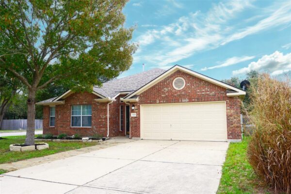 1028 Downridge Dr, Leander