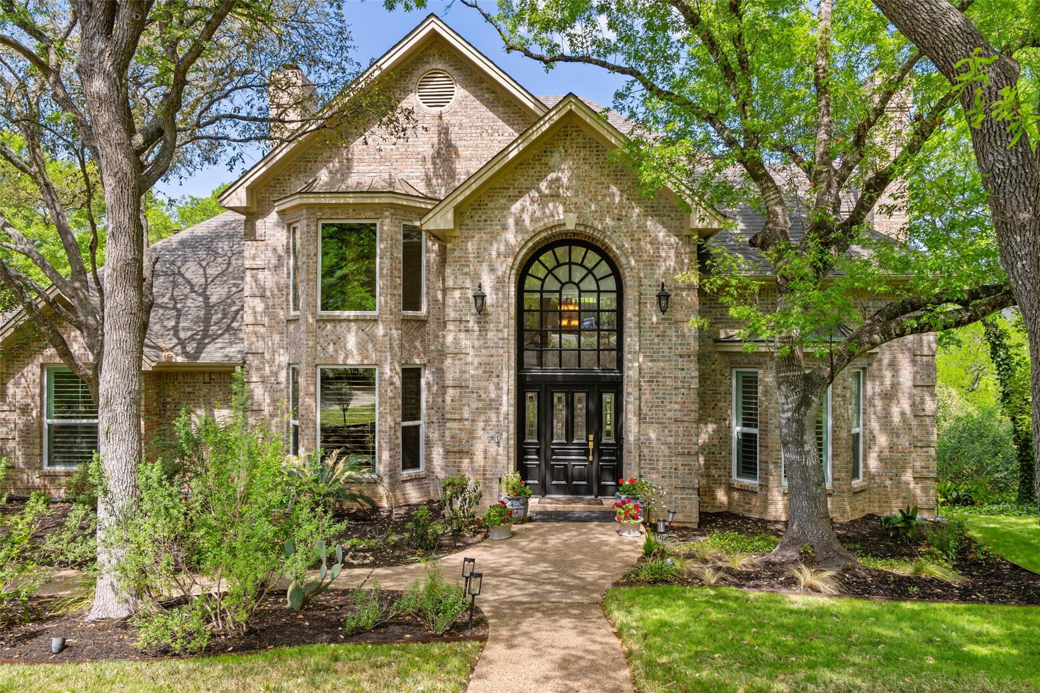 1300 Puddleby Cv, Austin, TX 78746