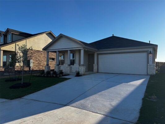 515 Avre Loop, Kyle