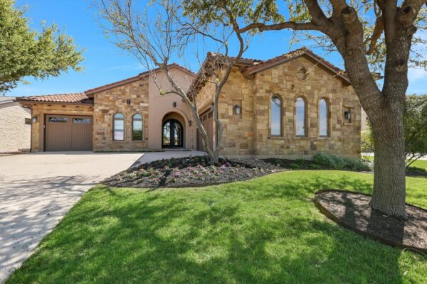 8225 Carranzo Dr, Austin