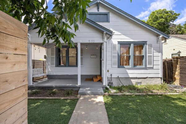 933 E 51st St, Austin