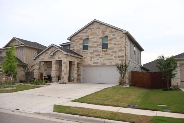 6511 Dragride Rd, Buda