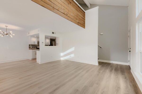2124 Burton Dr #174, Austin