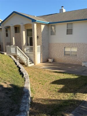 21304 High Dr, Lago Vista