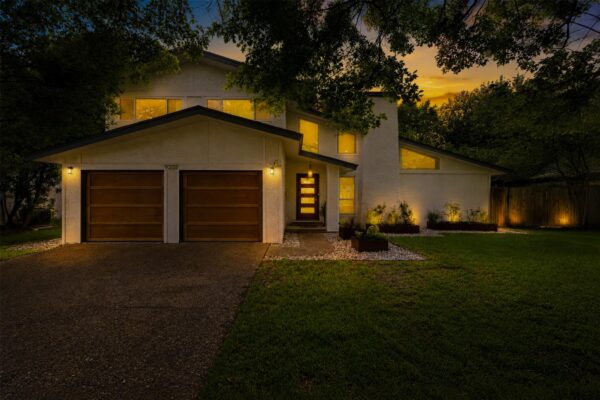 9202 Hunters Trce, Austin