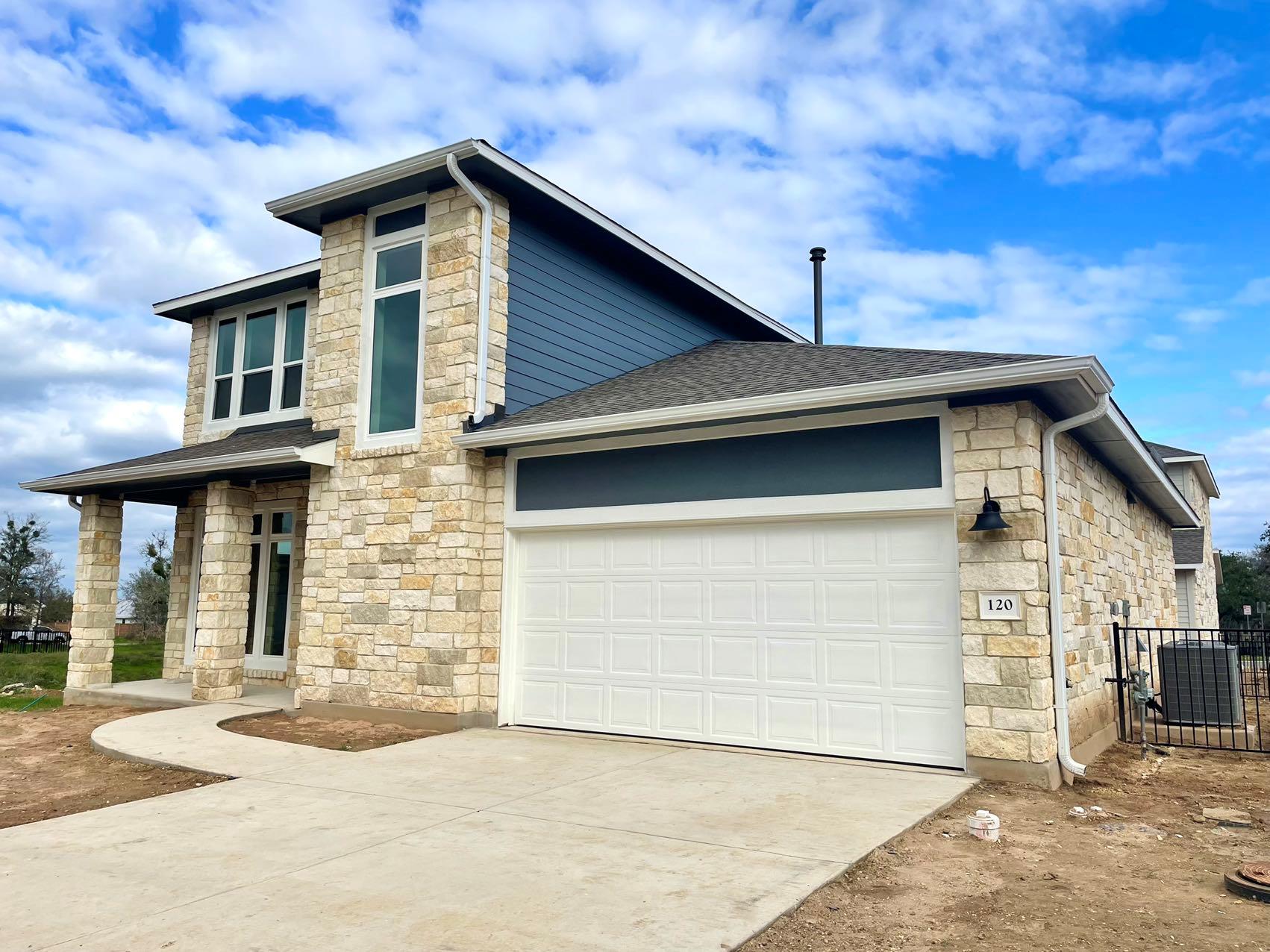 120 Delaware Ln, Kyle, TX 78640