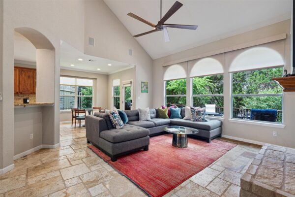 6906 Covered Bridge Dr, Austin