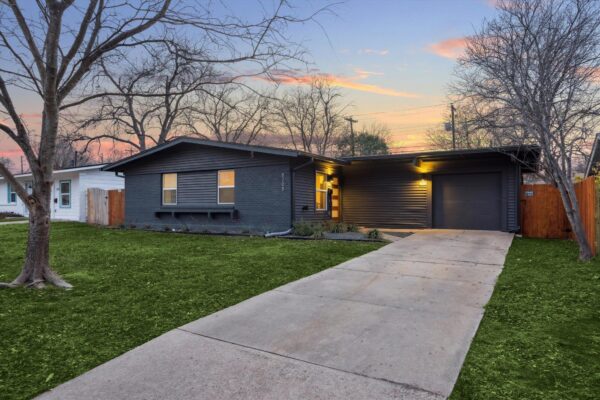 8708 Brookfield Dr, Austin