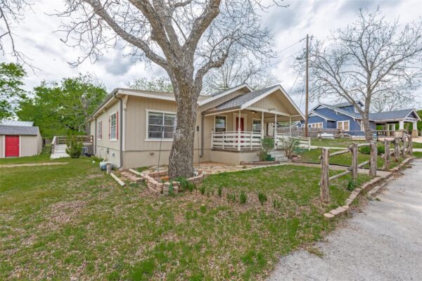 201 Church Hill Ln, Liberty Hill