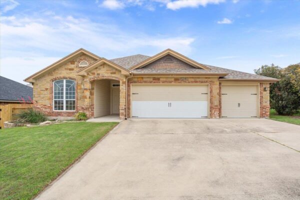 2709 Alamocitos Creek Dr, Killeen