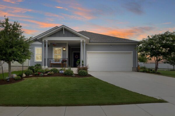 234 Appleberry Ln, Elgin