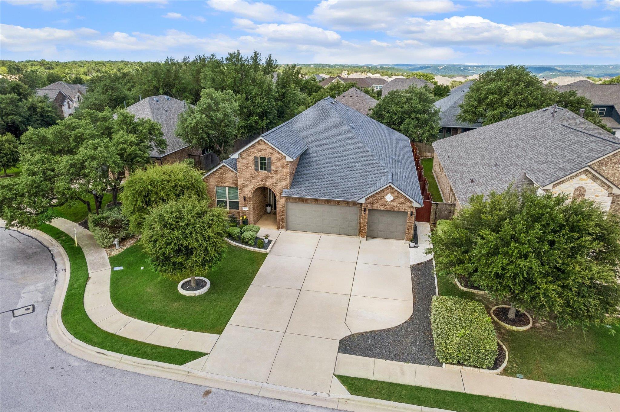 3025 Silvergrass Cv, Leander, TX 78641
