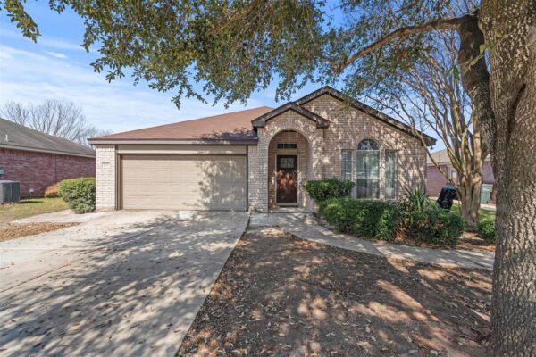 1156 Woodlands Dr, Kyle