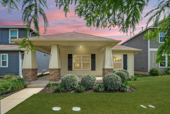 211 Timber Brook Dr, Hutto