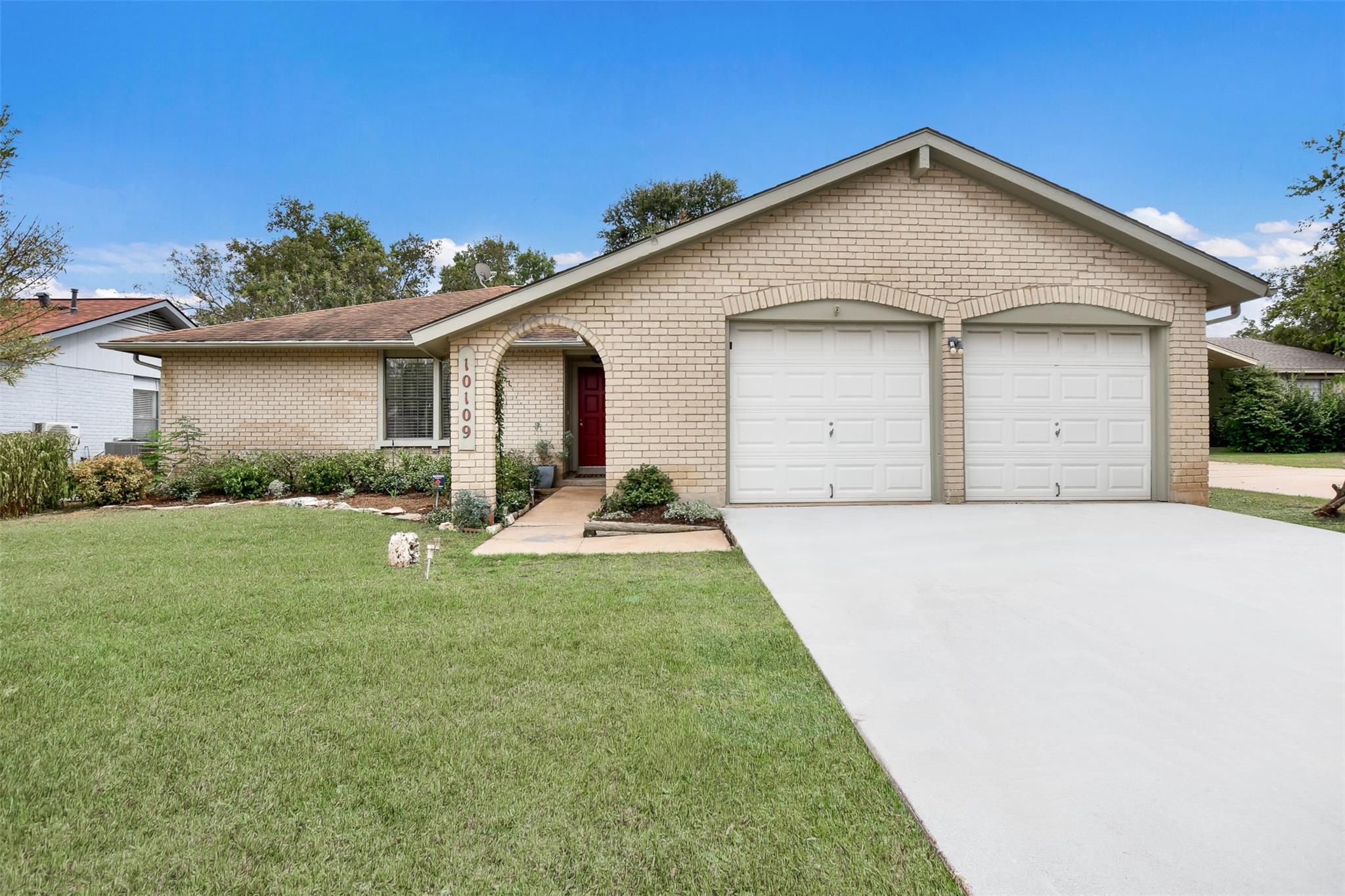 10109 Osprey Ct, Austin, TX 78750
