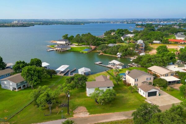 420 Hill Dr, Granite Shoals