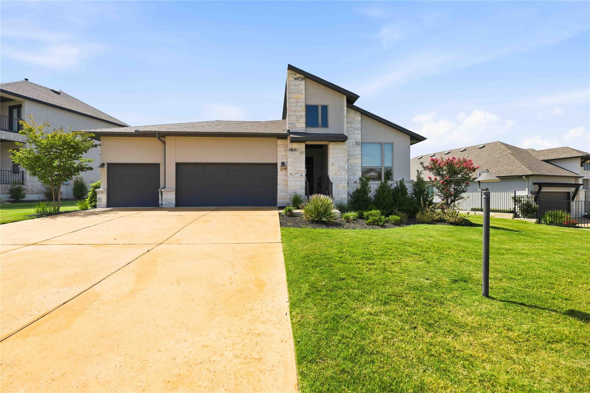 414 Sitlington Ln, Lakeway, TX 78738