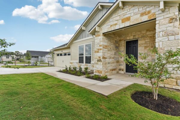 133 Antoinette Way #102, San Marcos