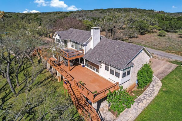 23521 Flat Creek Dr, Marble Falls