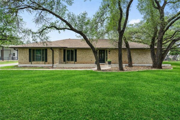 224 Clear Spring Rd, Georgetown