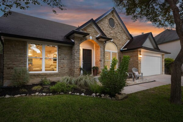 9301 Silk Oak Cv, Austin