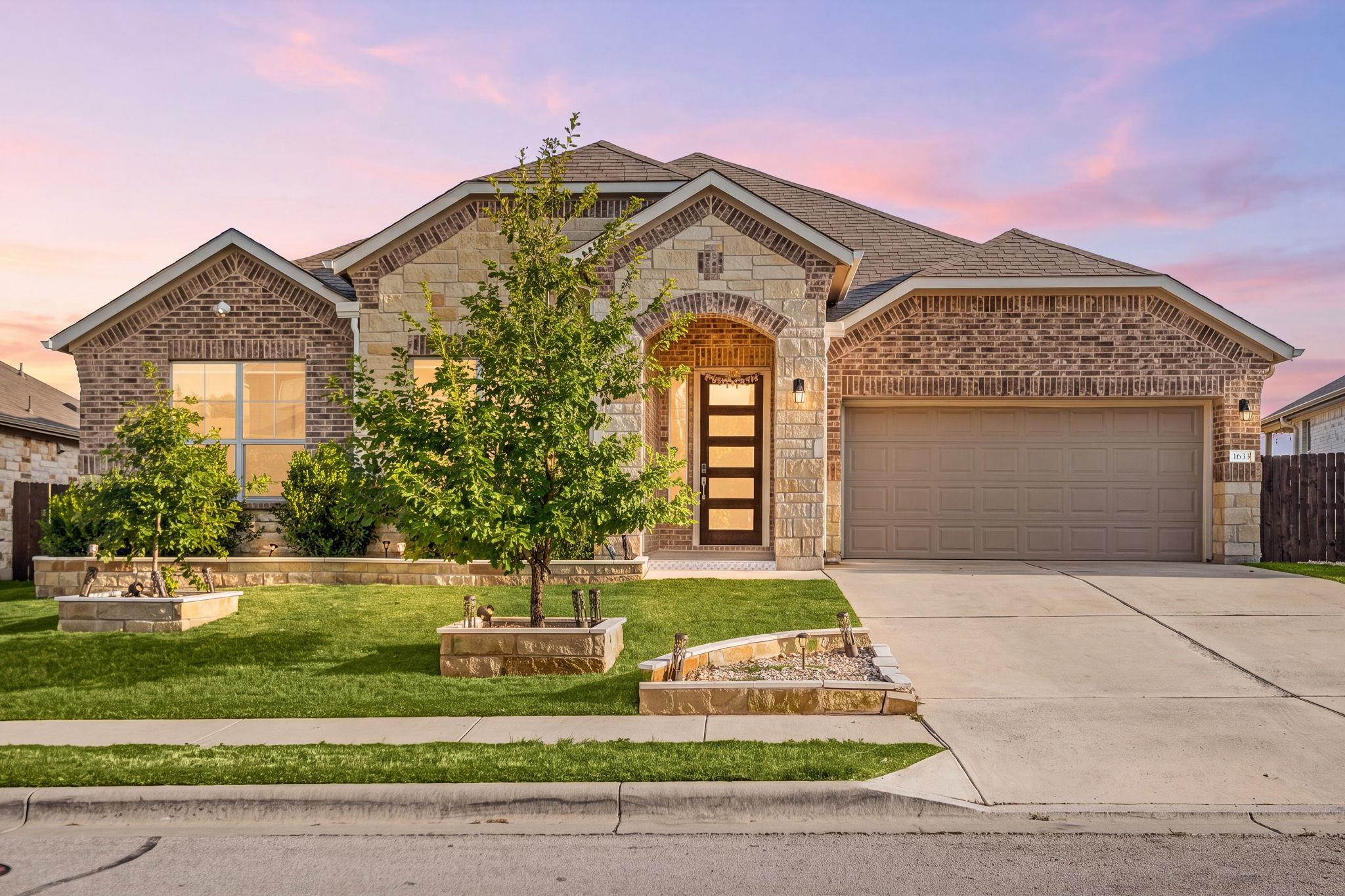 1633 Weavers Bnd, Georgetown, TX 78628