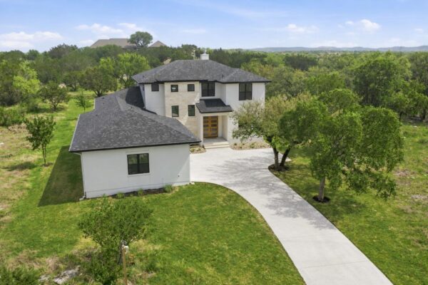 109 Rocky Summit Ct, Spicewood