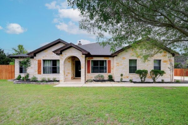 801 Mountain Crest Dr, Wimberley